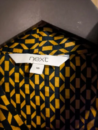 Blusa estilo vintage estampado geométrico