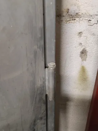 Puerta Hierro Maciza Trastero