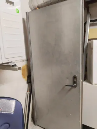 Puerta Hierro Maciza Trastero