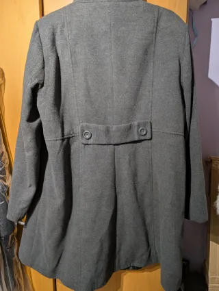 Abrigo paño gris talla 48 sin estrenar