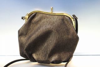 Bolso de fiesta vintage. Negro y dorado.