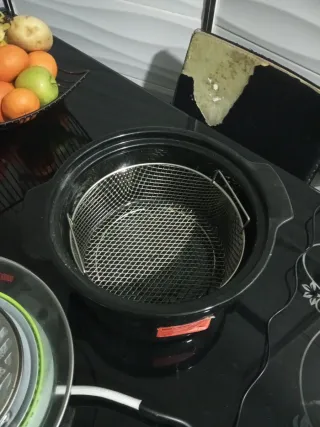 Freidora Cecotec sin usar 4L