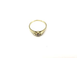 anillo oro 18k con piedra con circonita