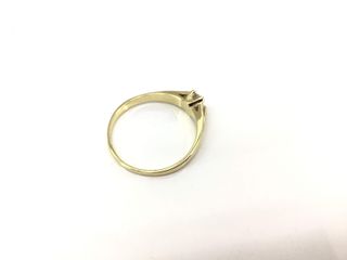 anillo oro 18k con piedra con circonita