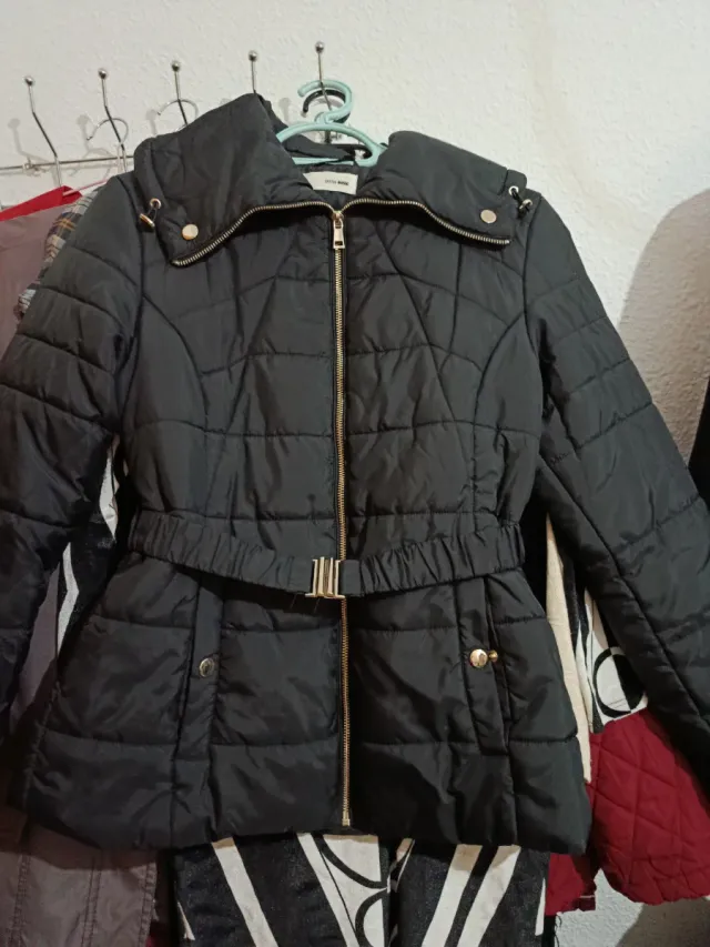 Chaqueta acolchada mujer negra