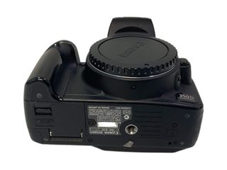 camara reflex canon ds126071