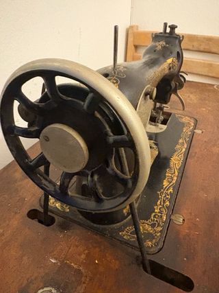 Máquina de coser Singer antigua