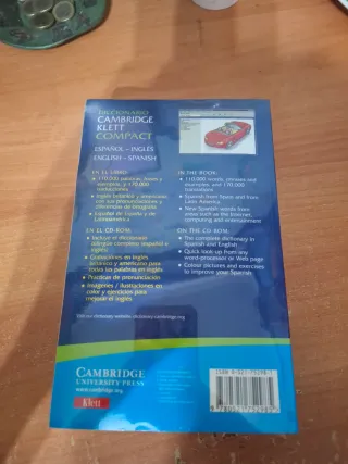 Diccionario Cambridge Klett Compact: Espanol-In...