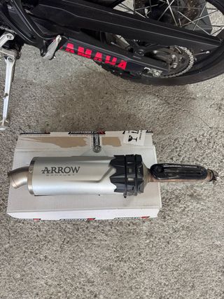 Escape Arrow Indy Race Homologad Yamaha Ténéré 700