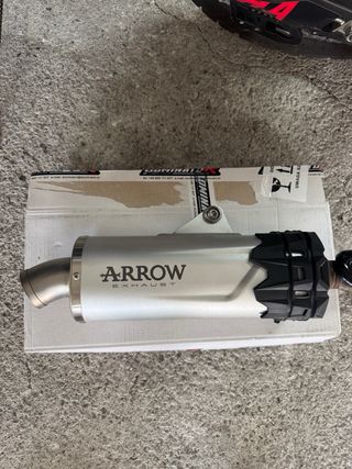 Escape Arrow Indy Race Homologad Yamaha Ténéré 700