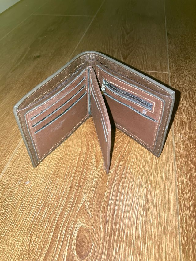 Portafoglio Menbense in pelle nera e marrone