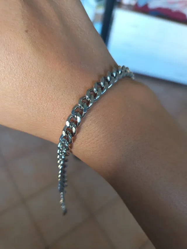 Braccialetto in metallo argentato