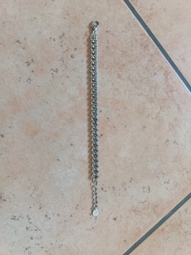 Braccialetto in metallo argentato