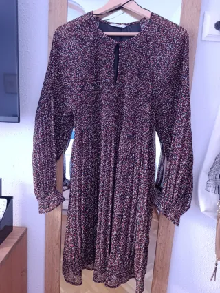 Vestido vaporoso estampado Fórmula Joven.