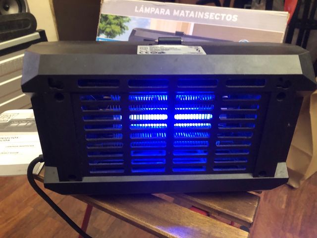 Lámpara Mata Insectos Azul