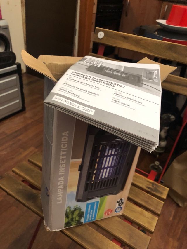 Lámpara Mata Insectos Azul