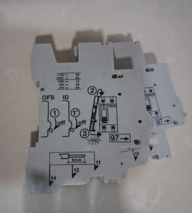 Contactos auxiliares Schneider