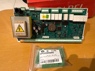 CAREL uPCA001DM0 + UPCCONN0M0 Placa