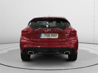 Infiniti Q30 1.6 Premium