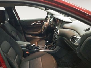 Infiniti Q30 1.6 Premium