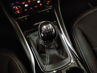 Infiniti Q30 1.6 Premium