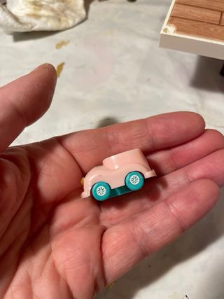 Macchinina rosa per bambole