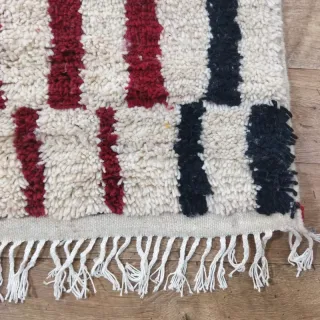 Tappeto di lana beige e multicolore