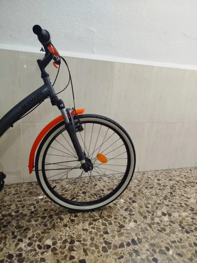 Bicicleta dePaseo B'TWIN Decathlon original 24"