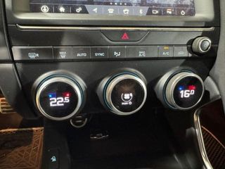 JAGUAR E pace E-Pace 2.0 249CV AWD aut. R-Dynamic