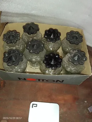 8 Frascos de perfume Pelik antiguos (vacíos)