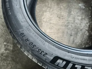 Pareja Neumáticos Michelin 235/50 R19 99V