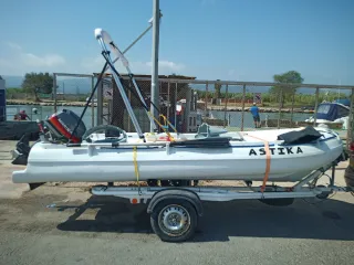 Barca PVC + Motor Mariner 30cv + Remolque