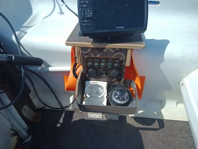 Barca PVC + Motor Mariner 30cv + Remolque