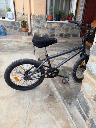 Bicicleta BMX Wipe para niño