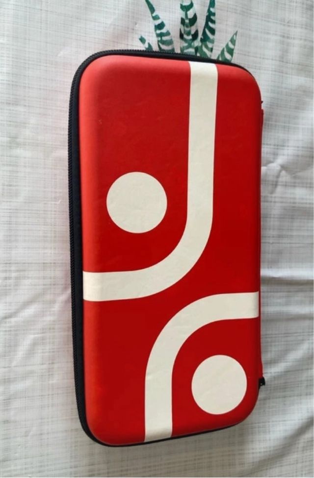 Funda Nintendo Switch Roja