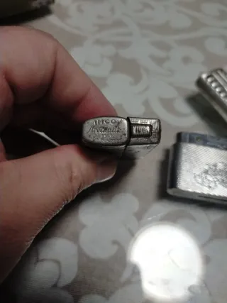 2 Accendini Vintage a Benzina