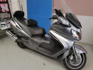 Suzuki Burgman 650 Executive