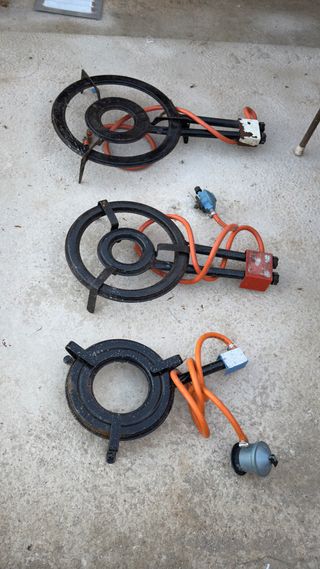 Tre mini cucine a gas per paella