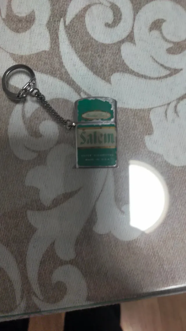 Llavero Mechero Zippo Salem Menthol
