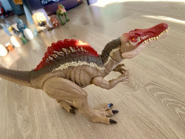 Juguetes dinosaurios varios