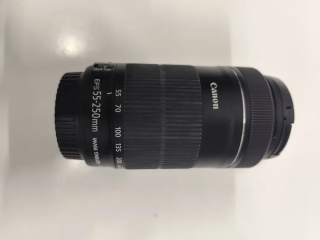 Objetivo Canon EF-S 55-250mm IS STM. Novo