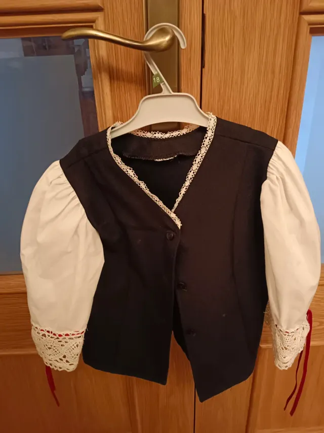 Traje de huertana negro y blanco