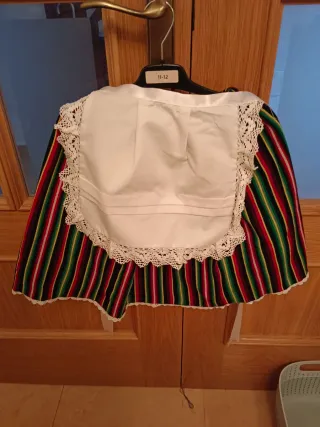 Traje de huertana negro y blanco