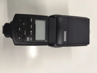 Flash Neewer NW680 per Fotocamere