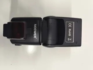 Flash Neewer NW680 per Fotocamere