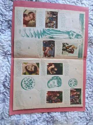 2 albumes de cromos completos dr Vikingos