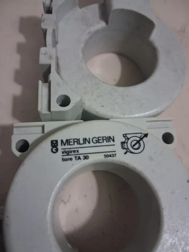 Transformador toroidal Merlin Gerin