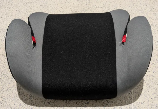 Alzador de coche para niños Mondo Tuo