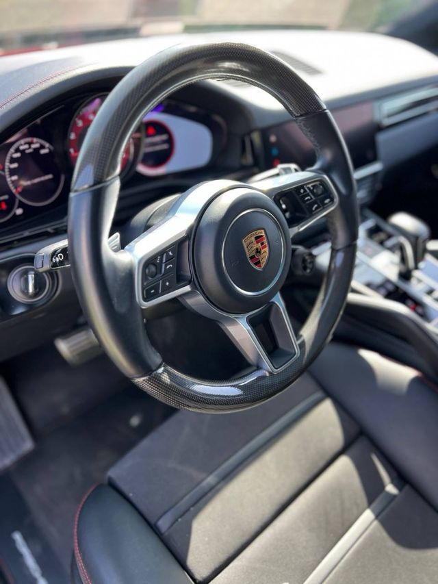 Porsche Cayenne Coupe GTS 2023