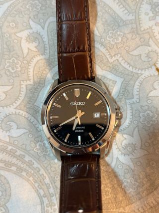 Reloj Seiko Negro y Marrón